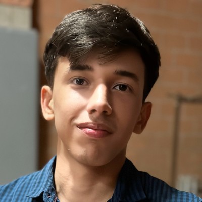 Tomas C.